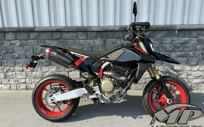2027 Ducati Hypermotard 698 Mono Nera