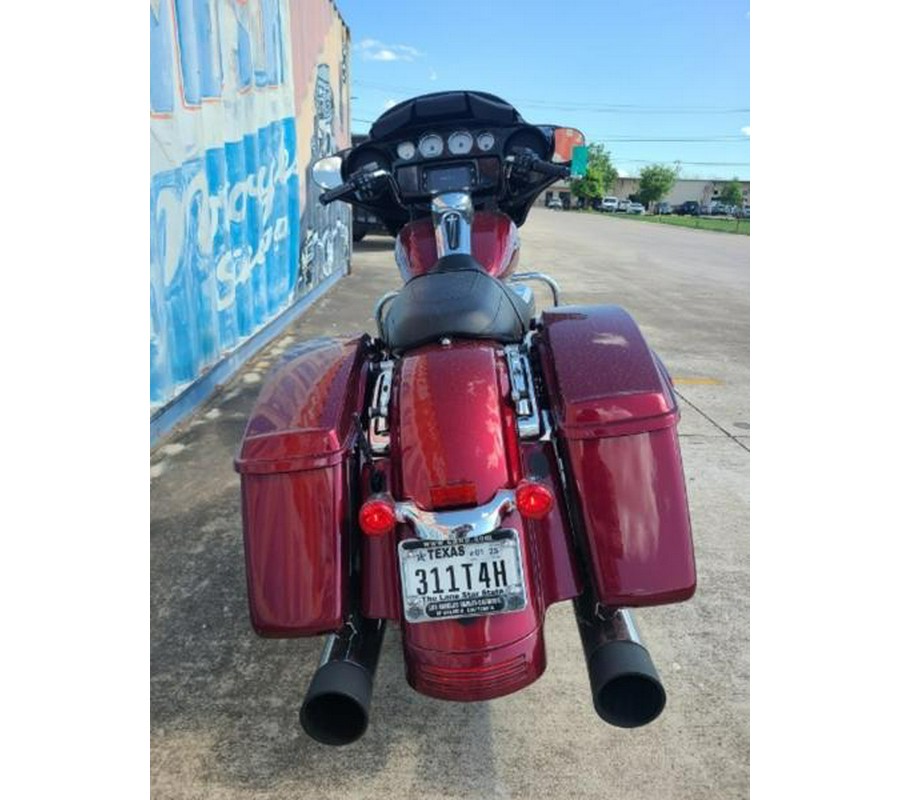 2017 Harley-Davidson® FLHXS - Street Glide® Special