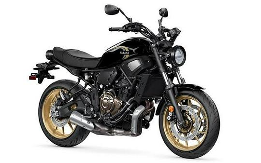 2025 Yamaha XSR 700
