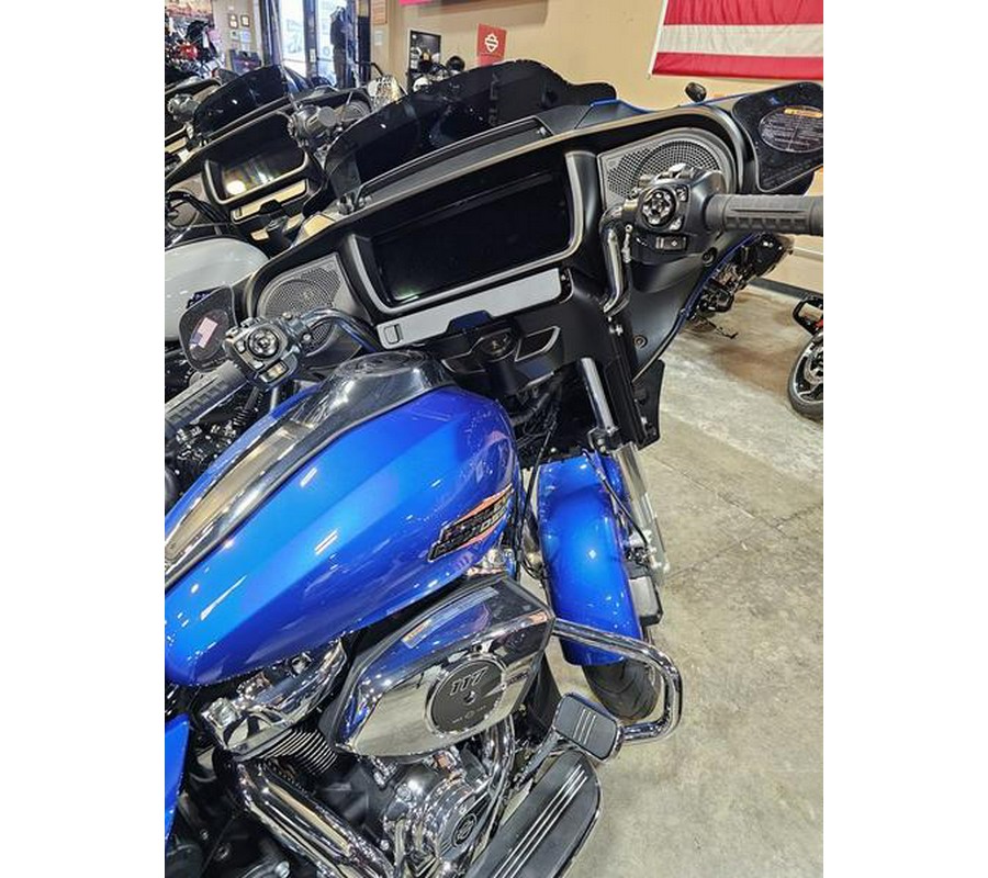 2025 Harley-Davidson® FLHX - Street Glide®