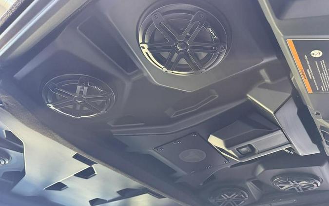 2026 Can-Am® Defender MAX LONE STAR CAB HD11