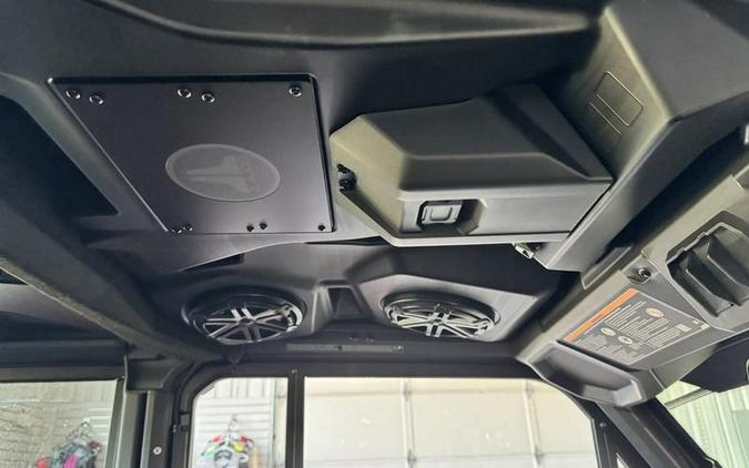 2026 Can-Am® Defender MAX LONE STAR CAB HD11