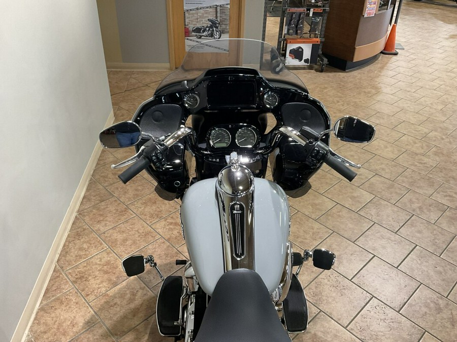 2024 Harley-Davidson® Road Glide® 3 Billiard Gray FLTRT