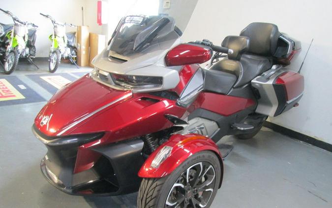 2020 Can-Am® Spyder® RT Limited Dark
