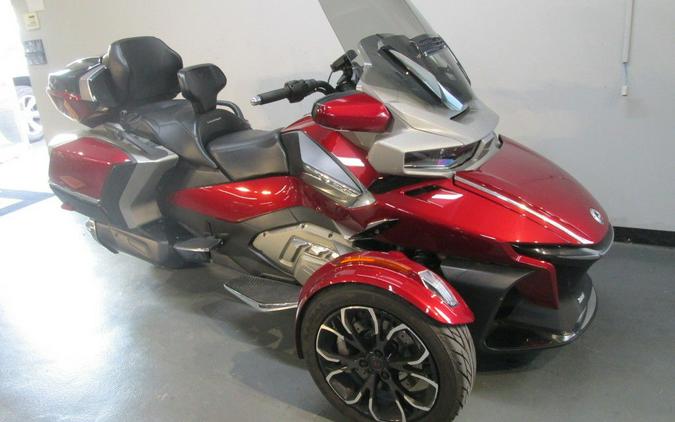 2020 Can-Am® Spyder® RT Limited Dark