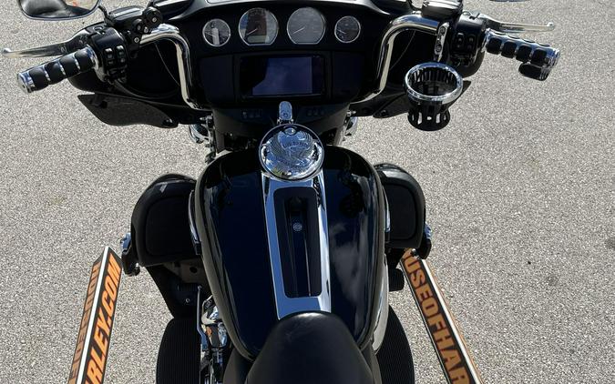 2020 Harley-Davidson® Tri Glide® Ultra Vivid Black