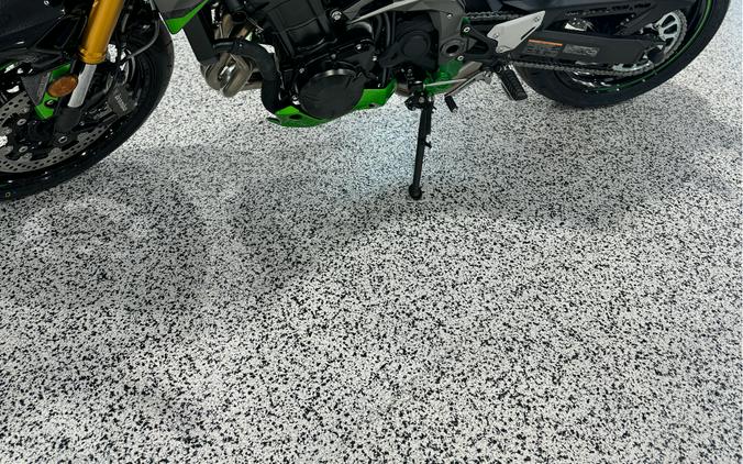 2024 Kawasaki Z900 SE ABS