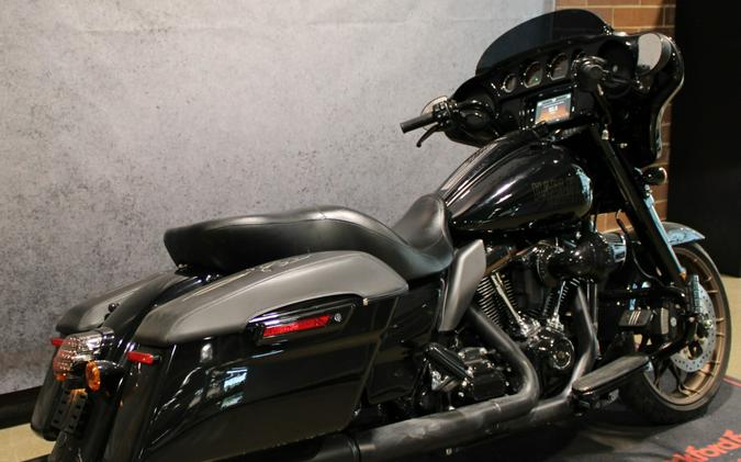 2022 Harley-Davidson® Road Glide® ST Vivid Black