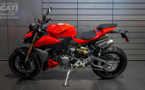 2027 Ducati Streetfighter V2 Ducati Red