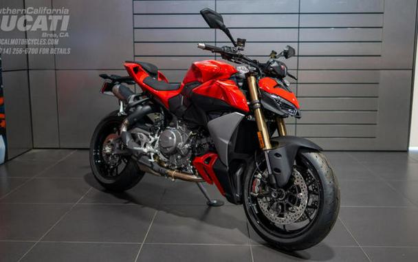 2027 Ducati Streetfighter V2 Ducati Red