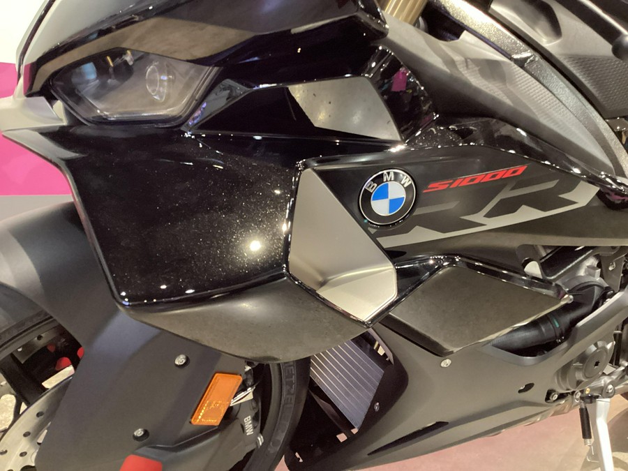 2027 BMW S 1000 RR