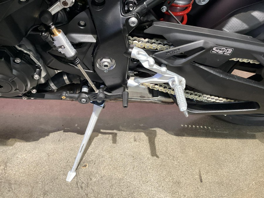 2027 BMW S 1000 RR