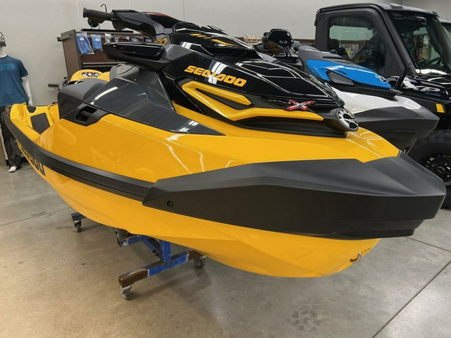 2023 Sea-Doo RXT X 300 Millenium Yellow