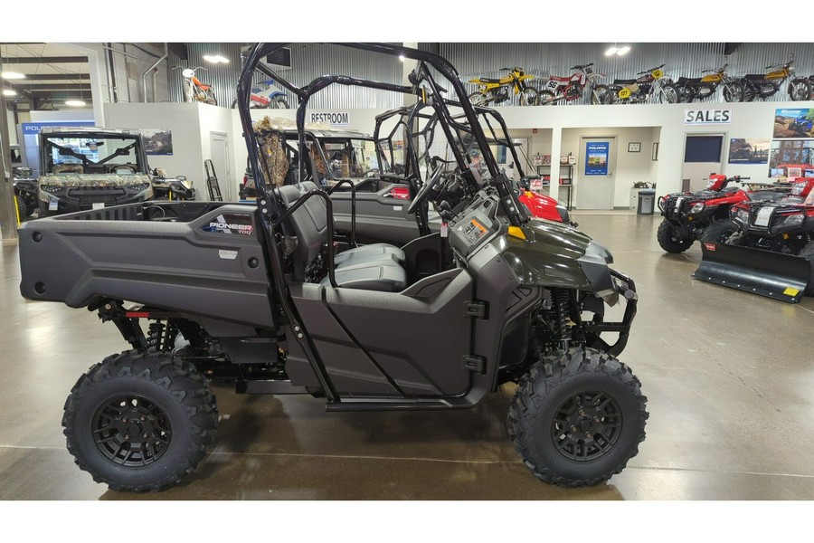 2026 Honda PIONEER 700 DELUXE