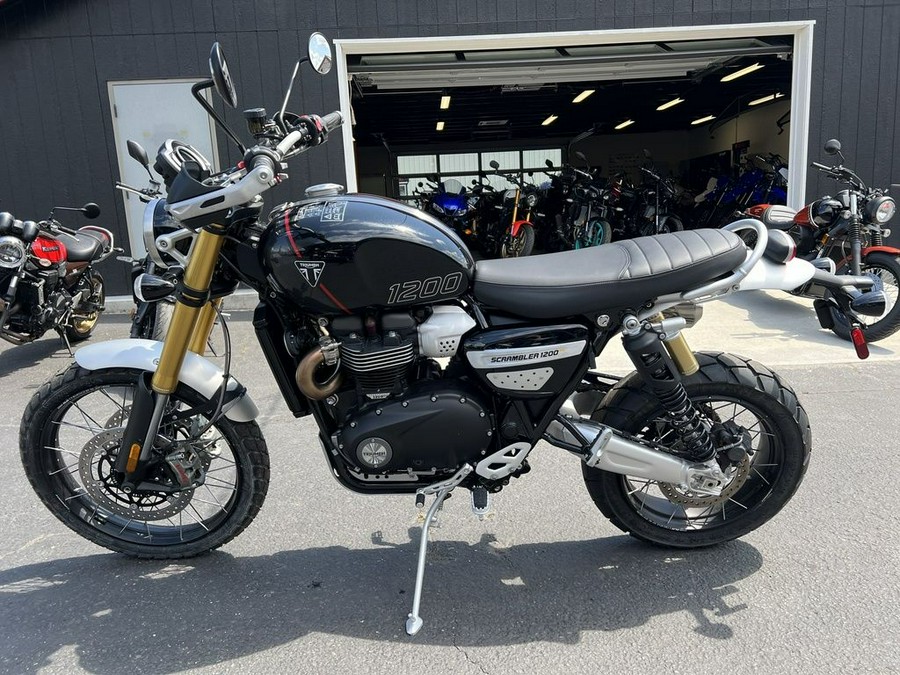 2024 Triumph Scrambler 1200 XE Phantom Black / Storm Grey