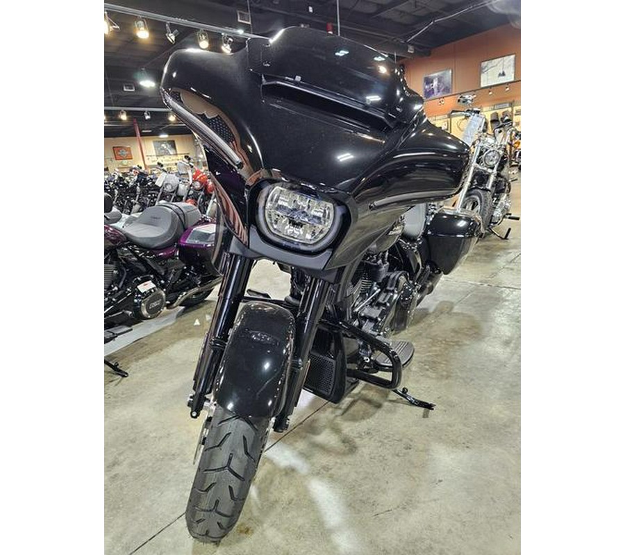 2025 Harley-Davidson® FLHX - Street Glide®