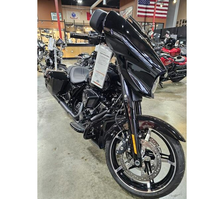 2025 Harley-Davidson® FLHX - Street Glide®