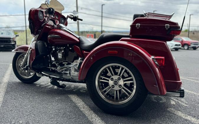 FLHTCUTG 2021 Tri Glide Ultra