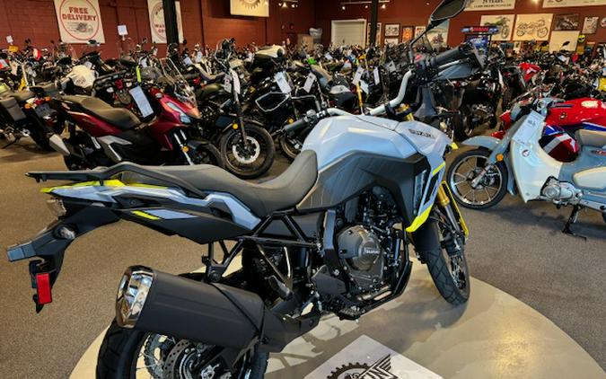 2023 Suzuki V-Strom 800DE