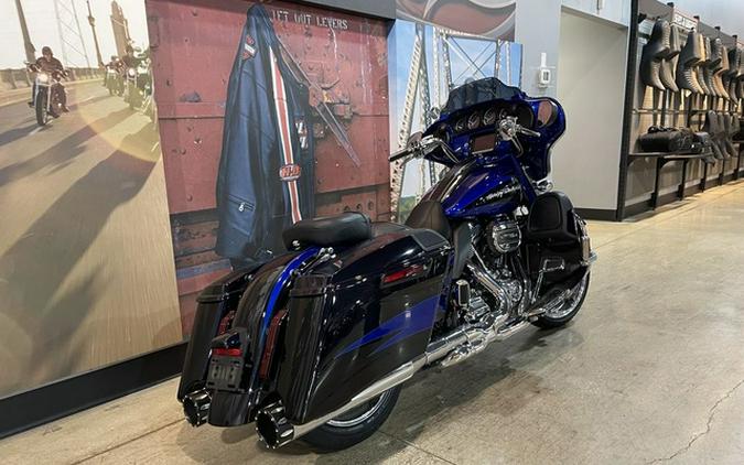 2017 Harley-Davidson FLHXSE - CVO Street Glide