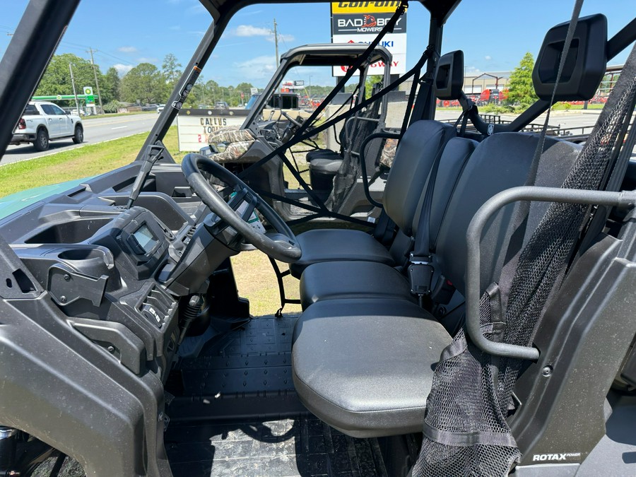 2026 Can-Am Defender HD9
