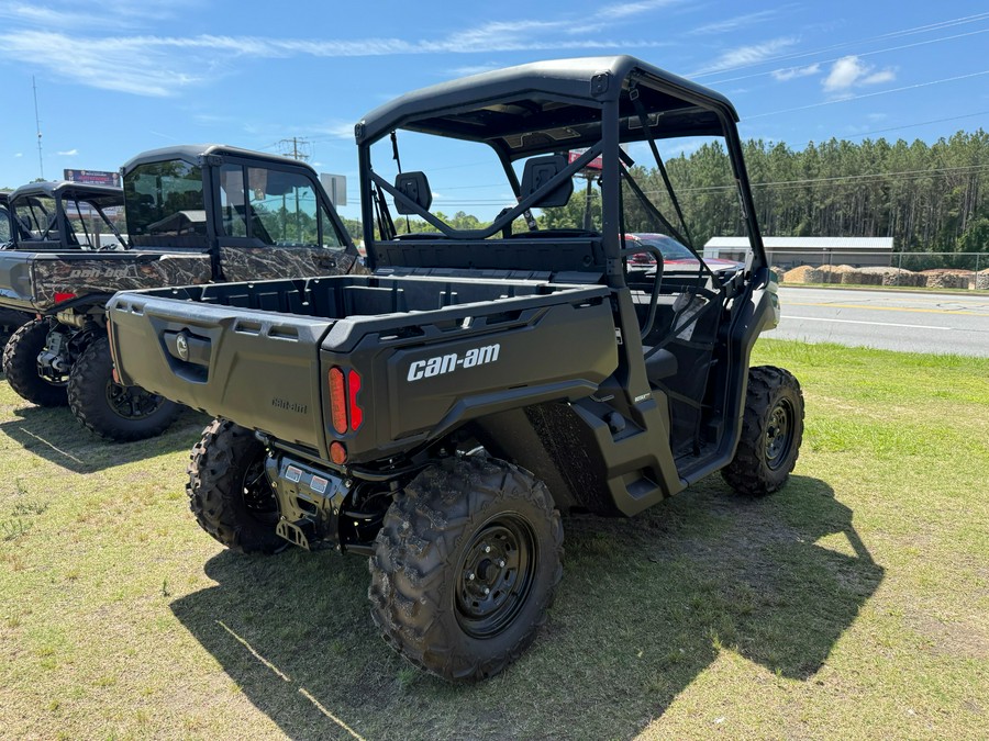 2026 Can-Am Defender HD9