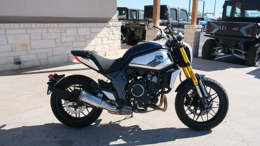 2022 CFMOTO 700CL-X CF700-2US