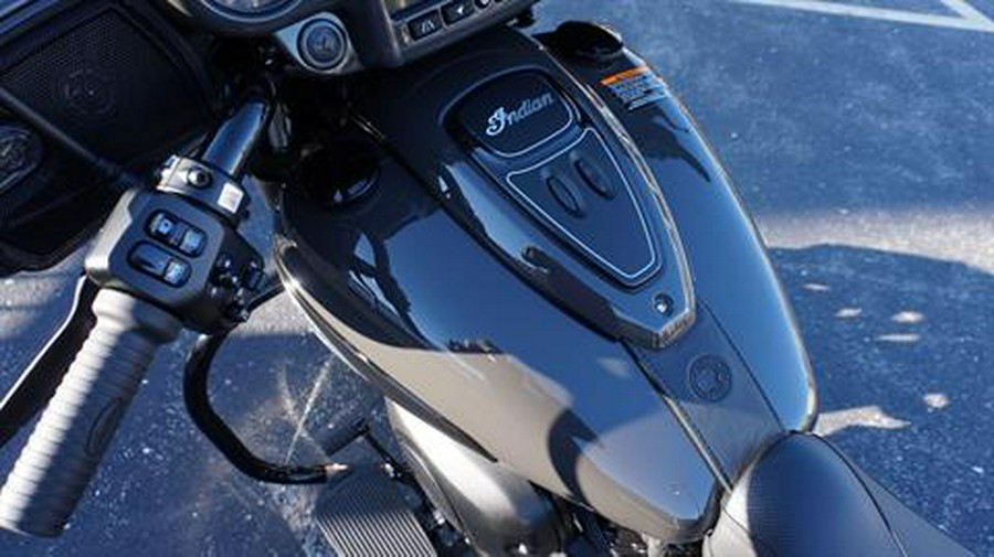 2024 Indian Motorcycle Chieftain® Dark Horse® with PowerBand Audio Package