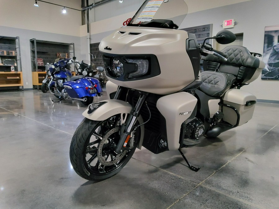 2023 Indian Motorcycle® Pursuit Dark Horse®