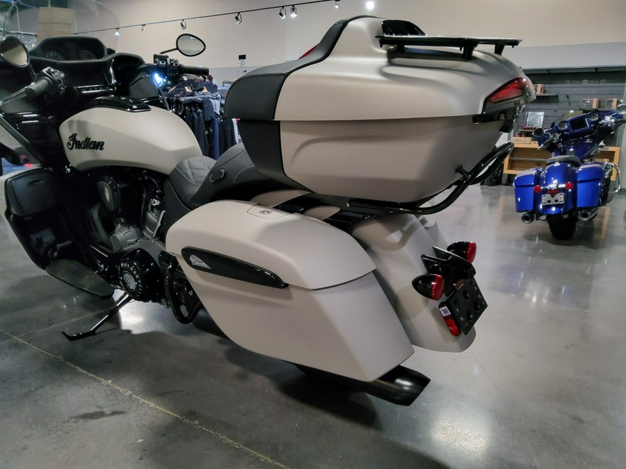 2023 Indian Motorcycle® Pursuit Dark Horse®