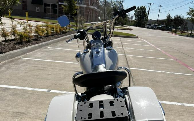 2021 Harley-Davidson Police Road King® Birch White