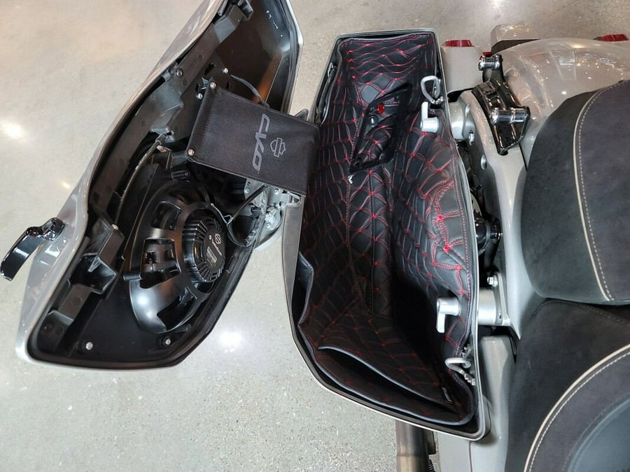 FLTRXSE 2023 CVO™ Road Glide™