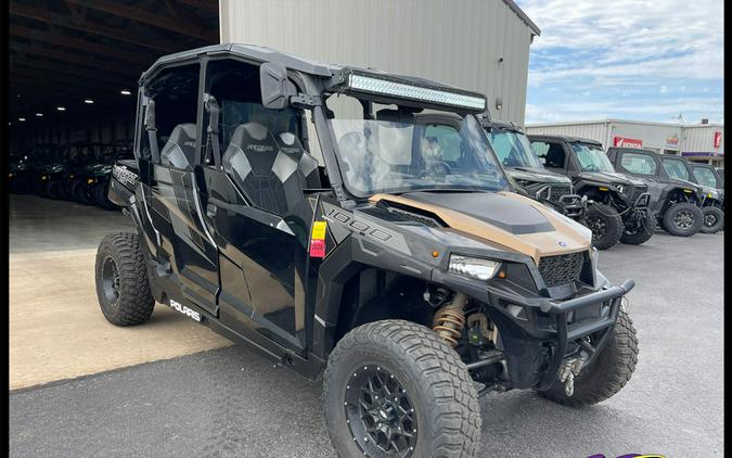 2019 Polaris® General® 4 1000 Ride Command Edition Black Pearl