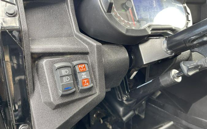 2019 Polaris® General® 4 1000 Ride Command Edition Black Pearl