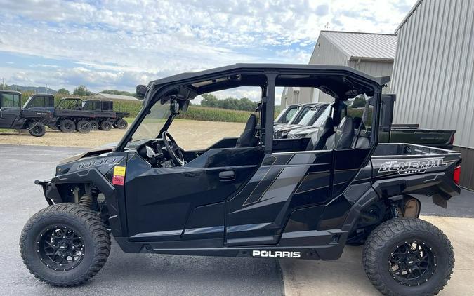 2019 Polaris® General® 4 1000 Ride Command Edition Black Pearl
