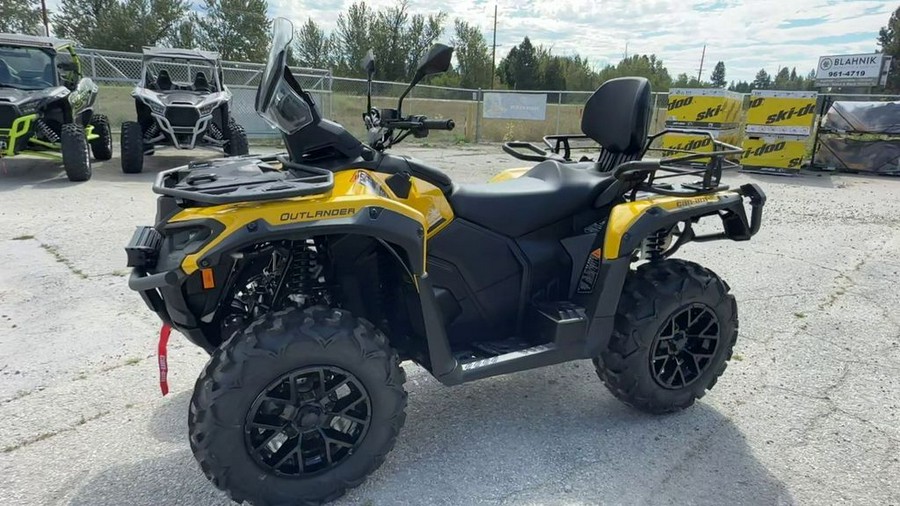 2023 Can-Am® Outlander MAX XT 700