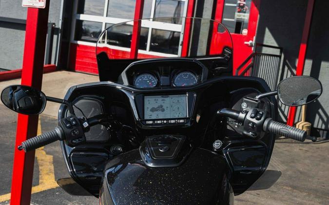 2026 Indian Motorcycle Challenger Dark Horse 112 w/PowerBand Audio