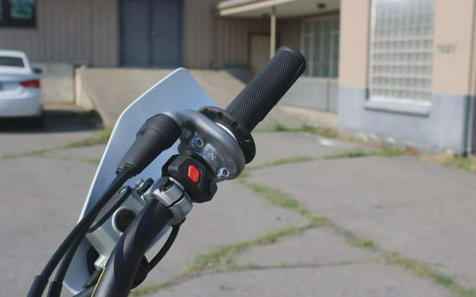 2027 HUSQVARNA TE 300