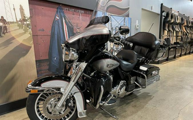 2010 Harley-Davidson FLHTCU - Ultra Classic Electra Glide