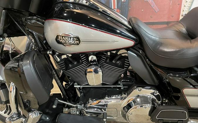 2010 Harley-Davidson FLHTCU - Ultra Classic Electra Glide