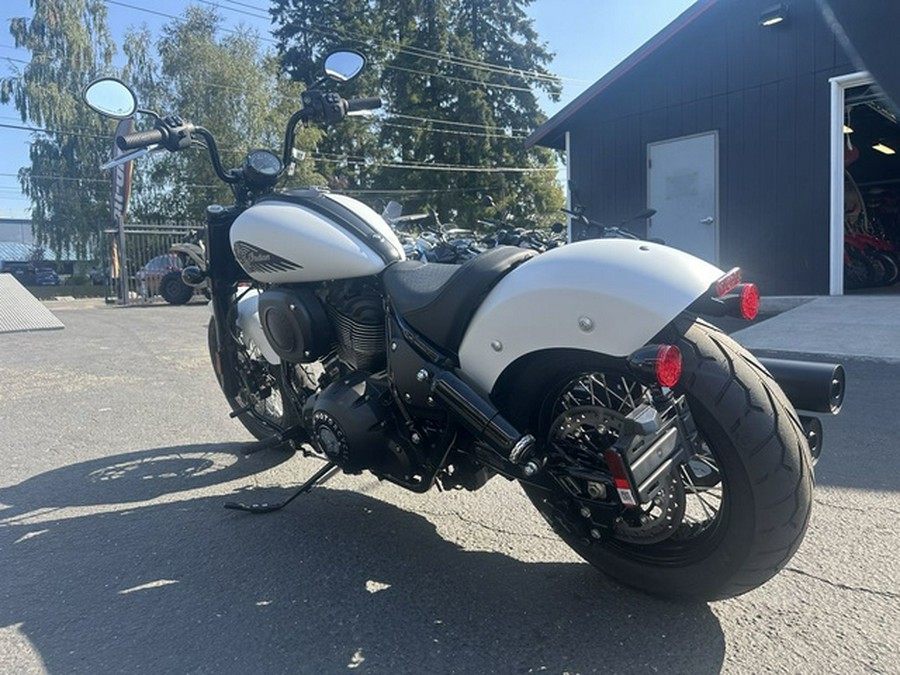 2024 Indian Chief Bobber ABS Ghost White Metallic Smoke
