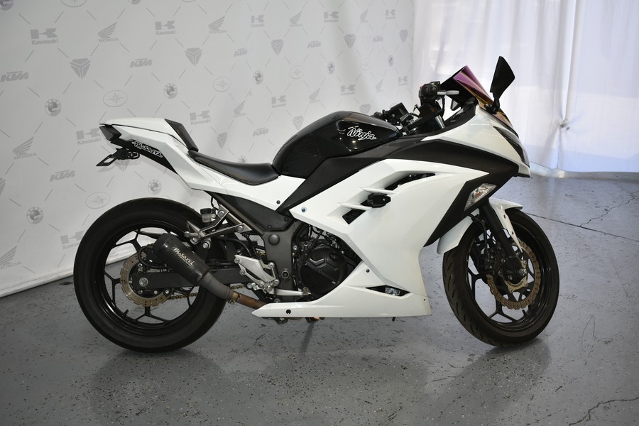 2014 Kawasaki Ninja® 300 ABS SE