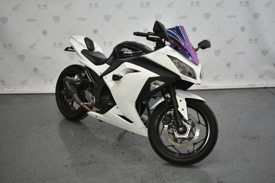 2014 Kawasaki Ninja® 300 ABS SE