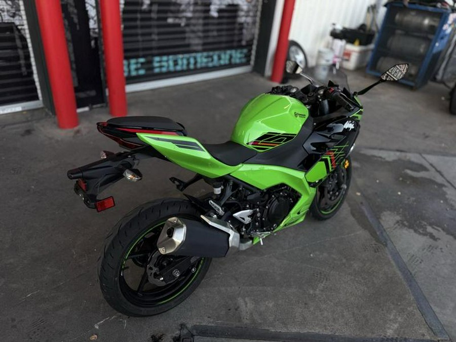 2023 Kawasaki Ninja® 400 KRT Edition