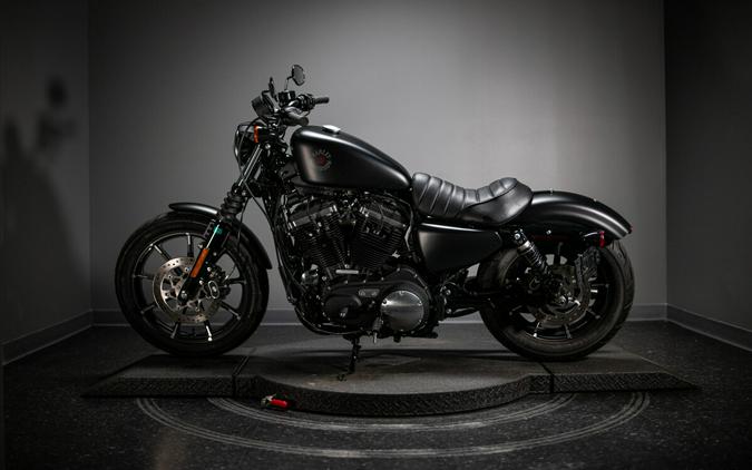 2022 Iron 883™ (XL883N)