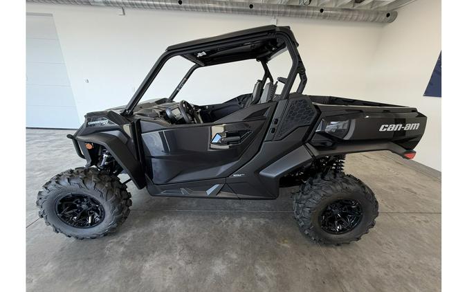 2026 COMMANDER XT 700 - Can-Am