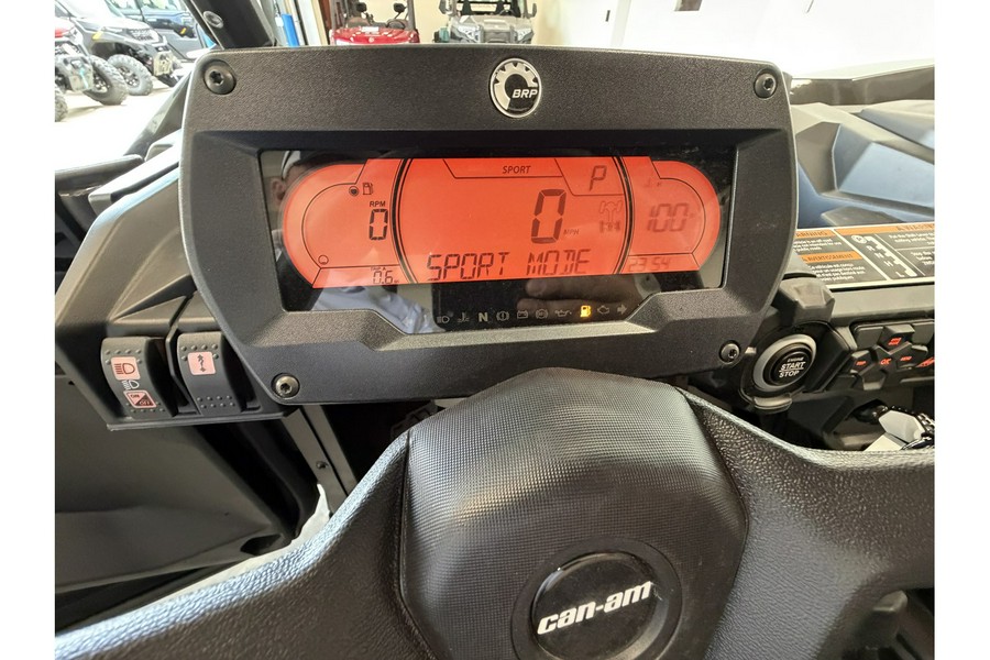 2026 COMMANDER XT 700 - Can-Am