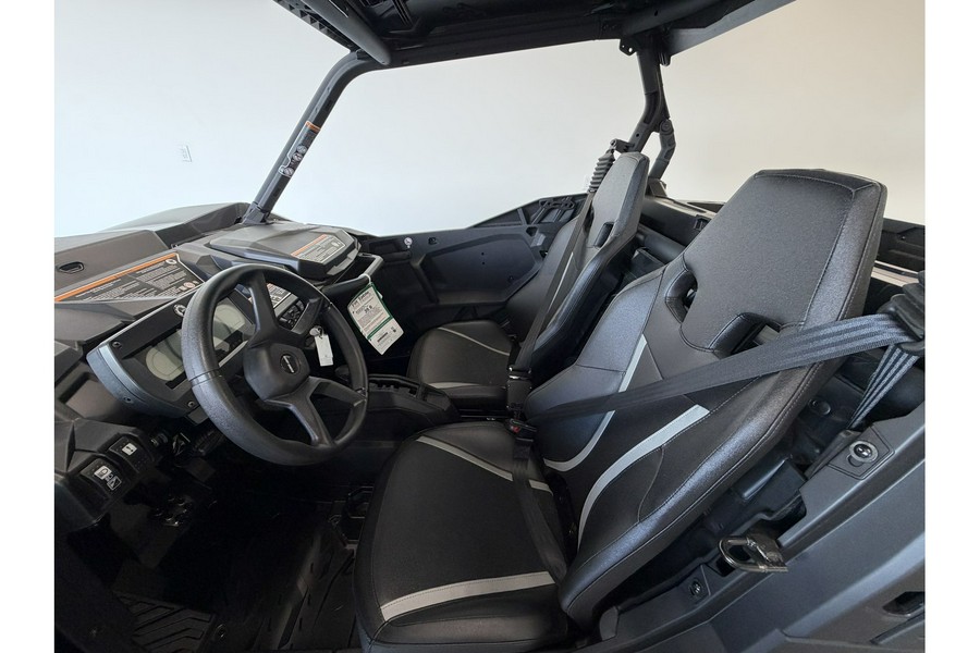 2026 COMMANDER XT 700 - Can-Am