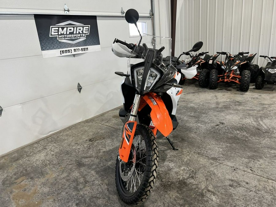 2023 KTM Adventure 890 R