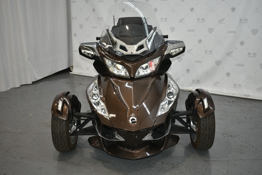 2013 Can-Am™ Spyder RT-S